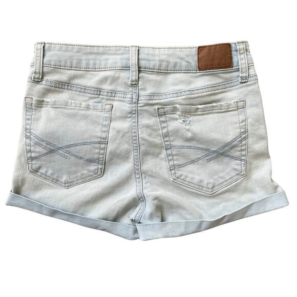 Aeropostale Size 4 Jean Shorts | Light Wash, High Rise, Distressed Denim Y2K - Picture 2 of 5
